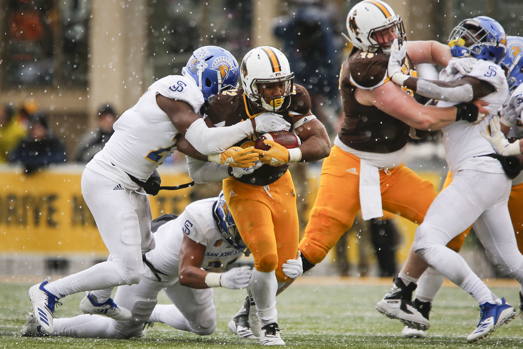 UW vs San Jose State